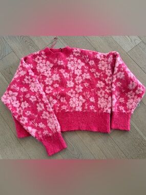Zara - Beautiful pink cozy sweater
